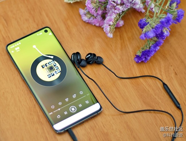 安卓陣營王者歸來，三星S10手機(jī)深度評(píng)測