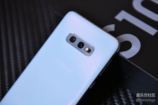 低調(diào)奢華美！三星S10e實(shí)力爆發(fā)，小宇宙也有核能量！