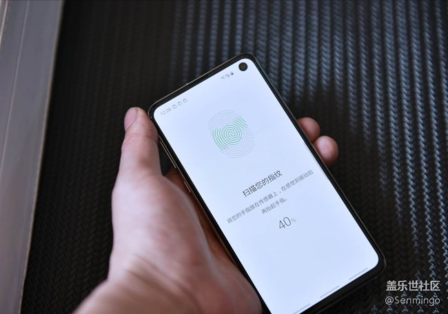 低調(diào)奢華美！三星S10e實(shí)力爆發(fā)，小宇宙也有核能量！