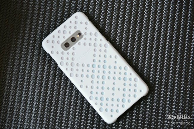 低調(diào)奢華美！三星S10e實(shí)力爆發(fā)，小宇宙也有核能量！