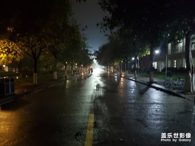 看看超級(jí)夜景行不行嘻嘻