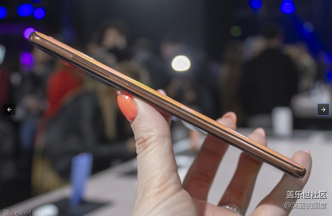 A70線下大量實(shí)拍圖，超窄邊框，外觀神似小米9...