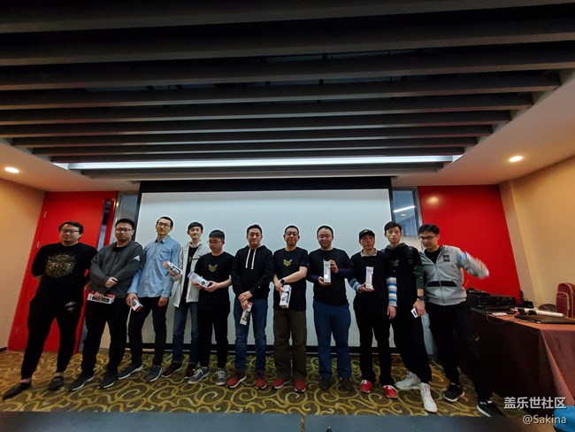 S10極限體驗(yàn)，風(fēng)馳電掣卡丁車