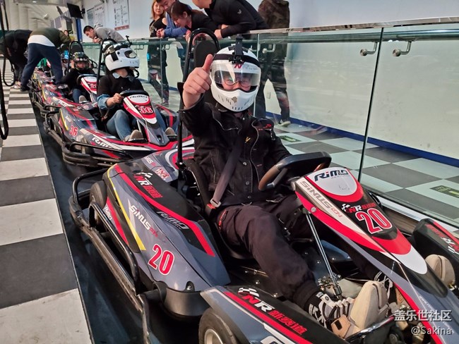 S10極限體驗(yàn)，風(fēng)馳電掣卡丁車