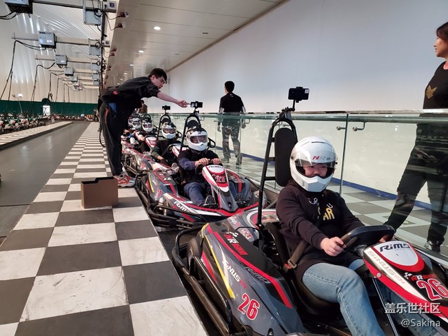 S10極限體驗(yàn)，風(fēng)馳電掣卡丁車