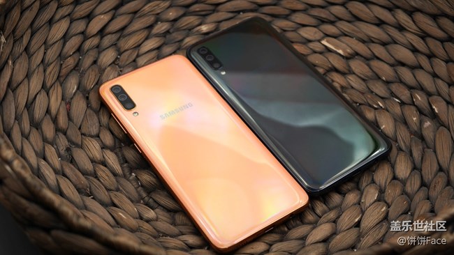 內(nèi)外兼“U” 三星Galaxy A70首發(fā)評(píng)測(cè)