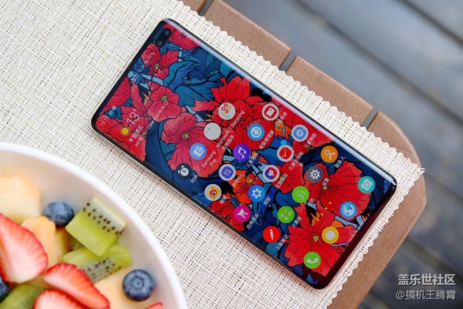 看得見(jiàn)摸得著的全面提升，稱三星Galaxy S10+是機(jī)皇實(shí)至名歸