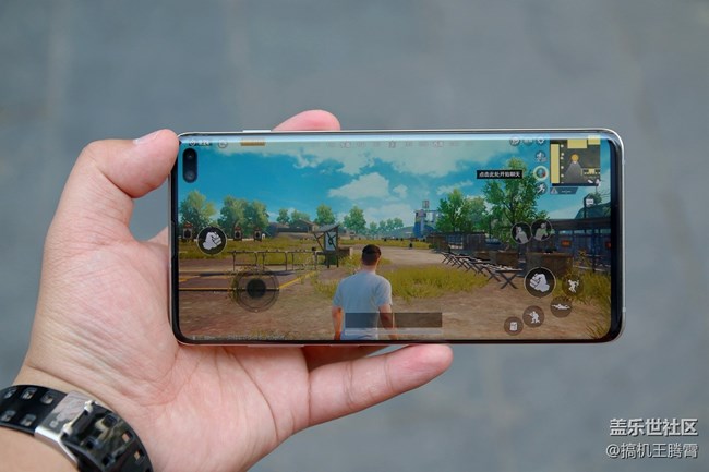 看得見(jiàn)摸得著的全面提升，稱三星Galaxy S10+是機(jī)皇實(shí)至名歸