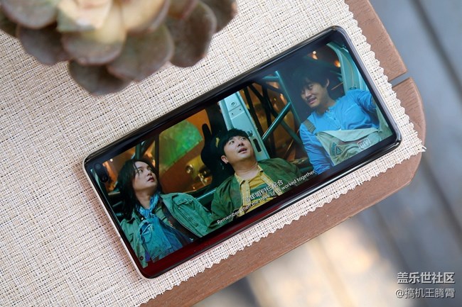 看得見(jiàn)摸得著的全面提升，稱三星Galaxy S10+是機(jī)皇實(shí)至名歸