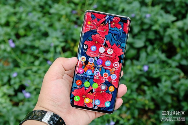 看得見(jiàn)摸得著的全面提升，稱三星Galaxy S10+是機(jī)皇實(shí)至名歸