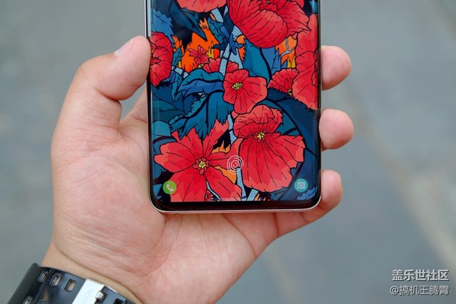 看得見(jiàn)摸得著的全面提升，稱三星Galaxy S10+是機(jī)皇實(shí)至名歸