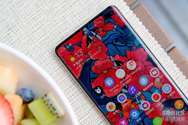 看得見(jiàn)摸得著的全面提升，稱三星Galaxy S10+是機(jī)皇實(shí)至名歸