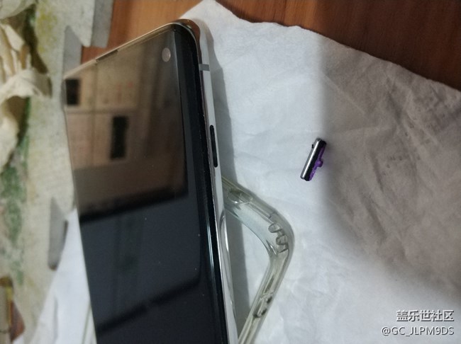 這幾個按鍵手指也能扣下來，這樣還能防水嗎？