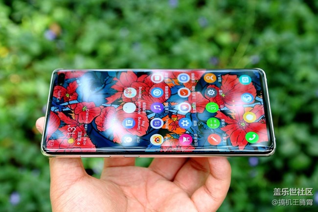 看得見(jiàn)摸得著的全面提升，稱三星Galaxy S10+是機(jī)皇實(shí)至名歸