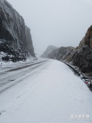 【在路上】+看冬天到來的第一場雪