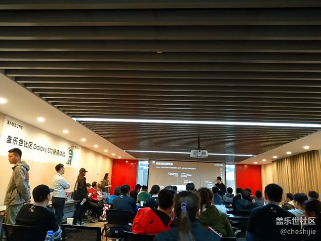 【S10 極限體驗】北京站體驗卡丁車的極速超快感