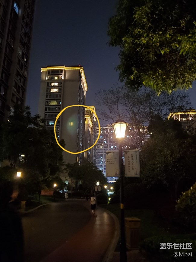 國行S10晚上拍照有燈影，很嚴重，難道是通??？