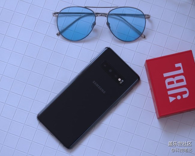 三星Galaxy S10評測:機皇之路的精彩表現(xiàn)讓它神采奕奕 三星Galaxy S10評測:機皇之路的精彩表現(xiàn)讓它神采奕奕