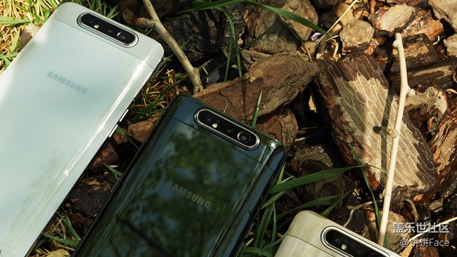 180度旋轉(zhuǎn)三攝 三星Galaxy A80美圖賞