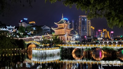 貴陽地標(biāo)甲秀樓