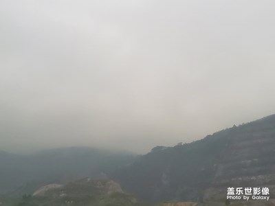 山中住著老神仙