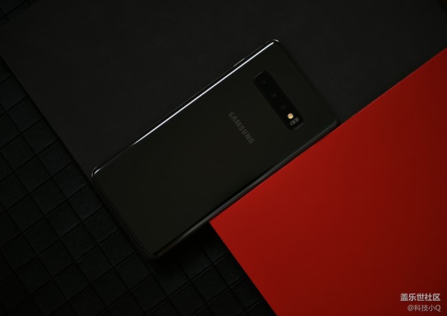 顏值手感俱佳的三星S10+！由內(nèi)而外的俱佳體驗(yàn)！