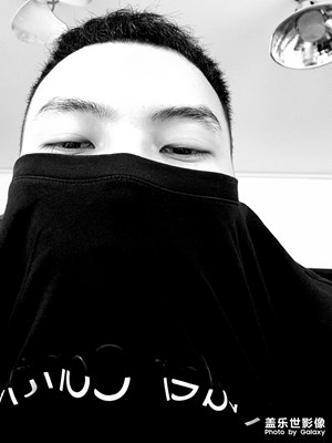 挺逗的一張照片，哈哈