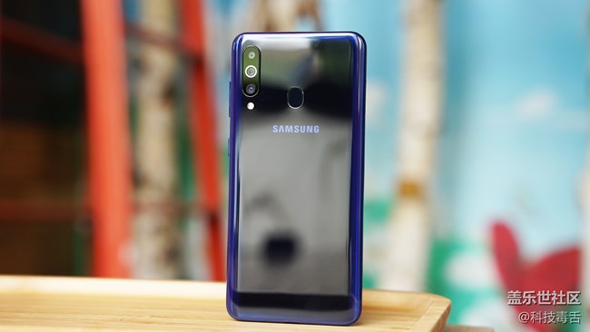 三星兇起來怕不怕？Galaxy A60元?dú)獍嫔鲜譁y評(píng)