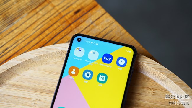 三星兇起來怕不怕？Galaxy A60元?dú)獍嫔鲜譁y評(píng)