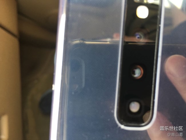 S10手機(jī)放在汽車出風(fēng)口手機(jī)支架上結(jié)霜