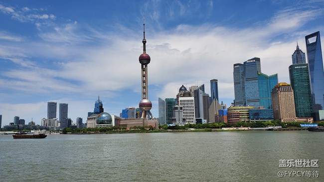 上海解放70周年外灘一景，與全景