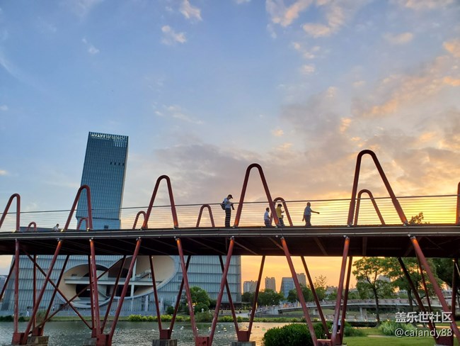 【Galaxy S10系列星粉體驗(yàn)活動(dòng)】這個(gè)時(shí)代，最好的十代