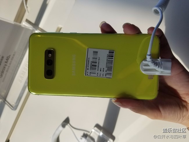 A60元?dú)鉂M滿粉絲見(jiàn)面會(huì)