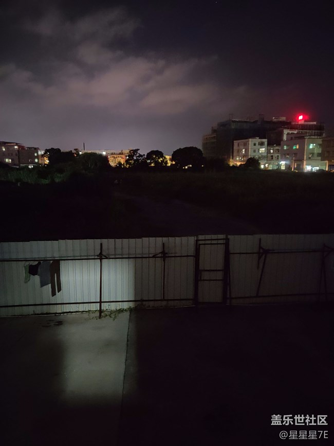 關(guān)于這次更新的相機(jī)夜景？