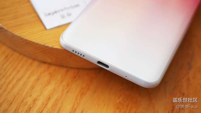 氧氣小仙女和她的三星Galaxy A60桃桃汽汽