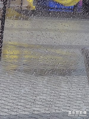 下雨了