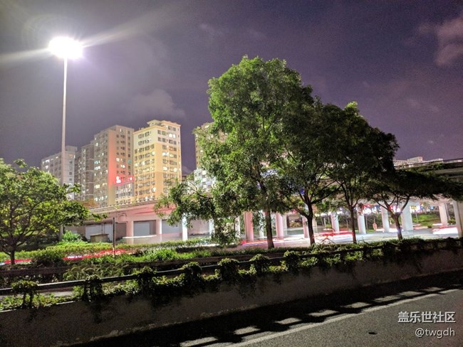 更新以后的夜景模式，真香 復雜光線環(huán)境輕松解決