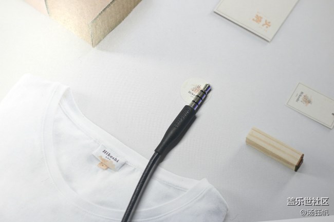 【“聲”來(lái)不同凡響】入耳式耳機(jī)AKG調(diào)音版開箱