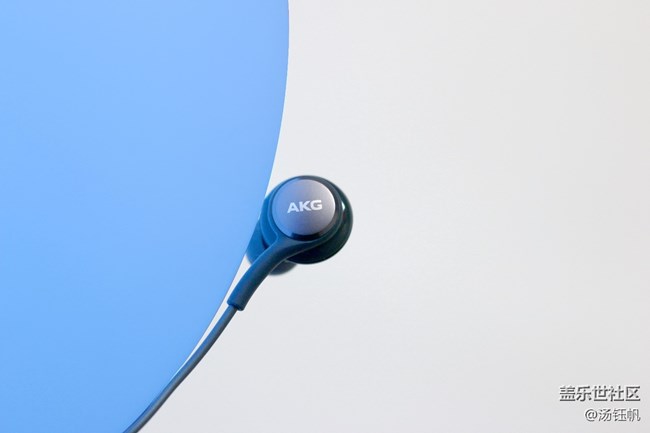【“聲”來(lái)不同凡響】入耳式耳機(jī)AKG調(diào)音版開箱
