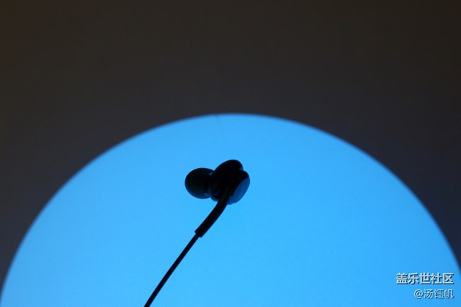 【“聲”來(lái)不同凡響】入耳式耳機(jī)AKG調(diào)音版開箱