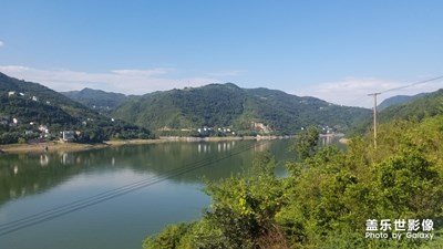 【盛夏光年】+瀛湖水波，不盡相同，美哉