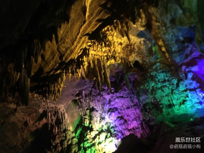 追隨三星蓋樂(lè)世社區(qū)小分隊(duì)、一起去本溪的水洞游一游～.～