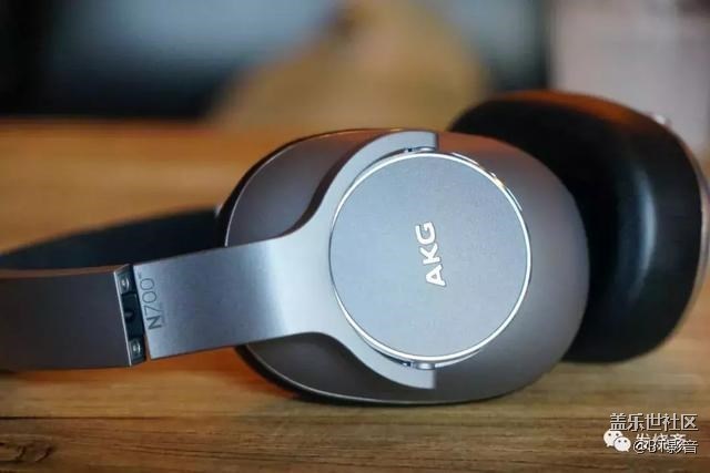 你可能猜不到結(jié)果的六款大牌降噪耳機(jī)面對(duì)面PK 你可能猜不到結(jié)果的六款大牌降噪耳機(jī)面對(duì)面PK