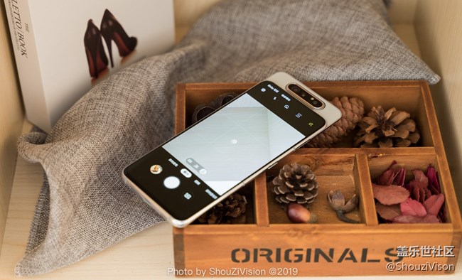 翻轉攝像頭打來的極致全面屏，三星Galaxy A80實拍圖賞