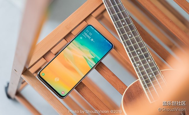 翻轉攝像頭打來的極致全面屏，三星Galaxy A80實拍圖賞