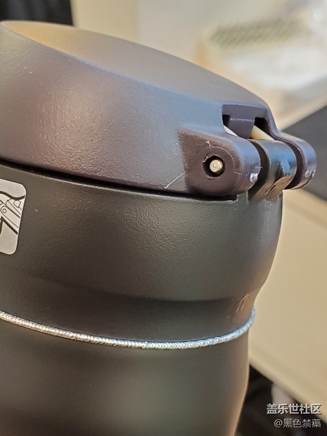 杯子有點(diǎn)次·············