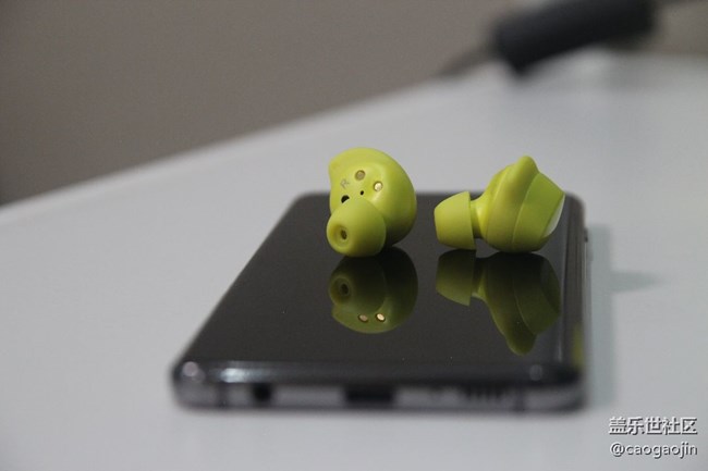 輕便小巧又騷氣的Galaxy Buds 賞析