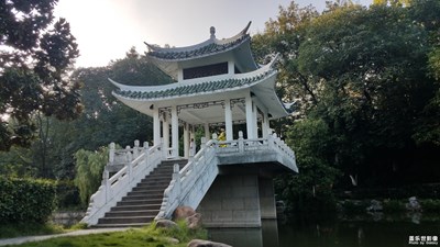 亭?橋