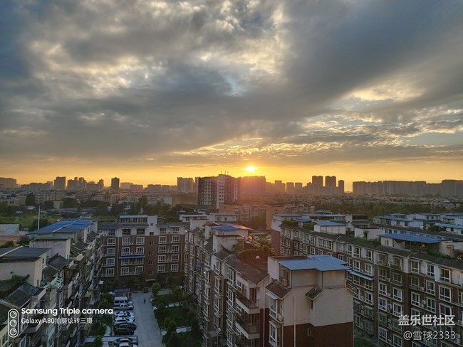 【Galaxy A80星粉體驗(yàn)活動(dòng)】會(huì)旋轉(zhuǎn)跳躍的A80