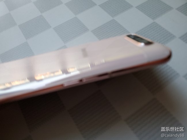 翻轉(zhuǎn)三攝加持 -Galaxy A80評測